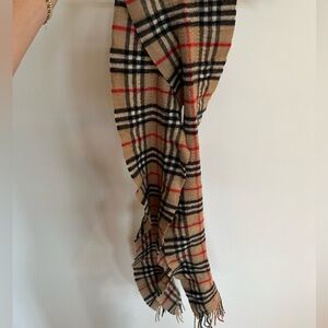 Vintage 2000s Burberry cashmere scarf.